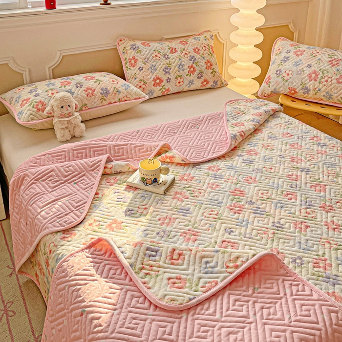 91家纺网 家纺一手货源 找家纺 羽爱 2025新款棉加绒床盖套件 春意花影