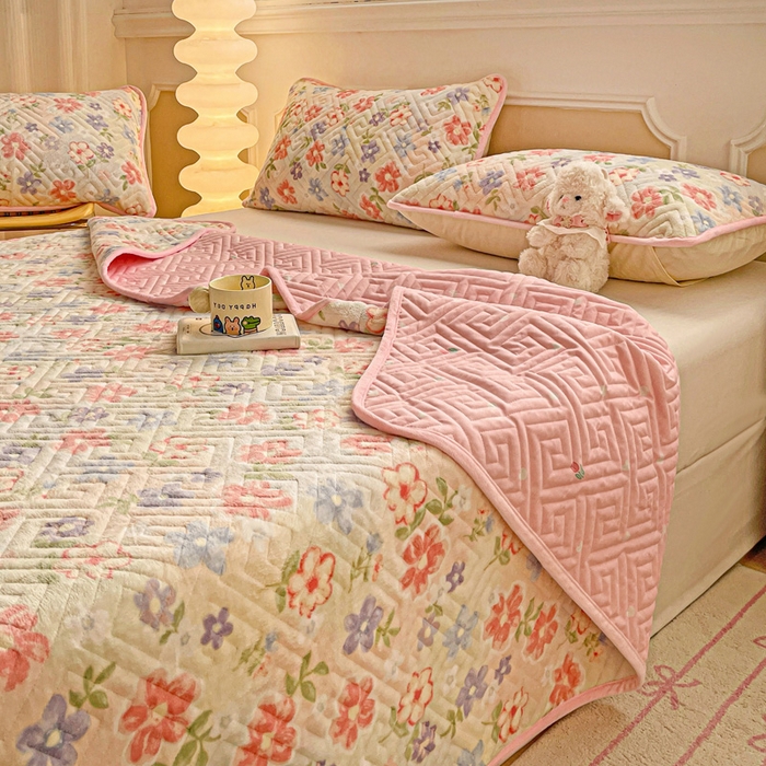 91家纺网 家纺一手货源 找家纺 羽爱 2025新款棉加绒床盖套件 春意花影