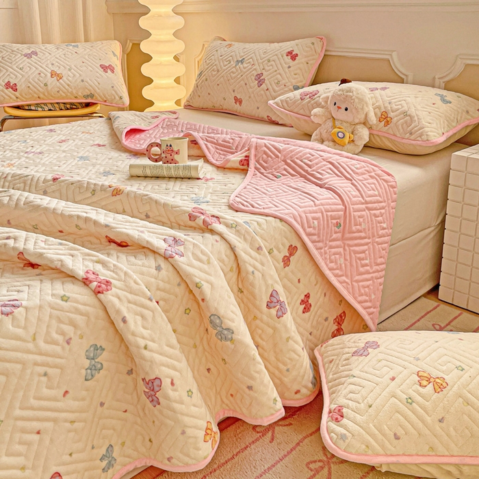 91家纺网 家纺一手货源 找家纺 羽爱 2025新款棉加绒床盖套件 蝴蝶星空