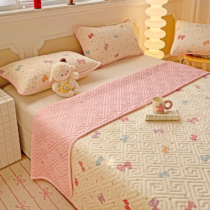 91家纺网 家纺一手货源 找家纺 羽爱 2025新款棉加绒床盖套件 蝴蝶星空