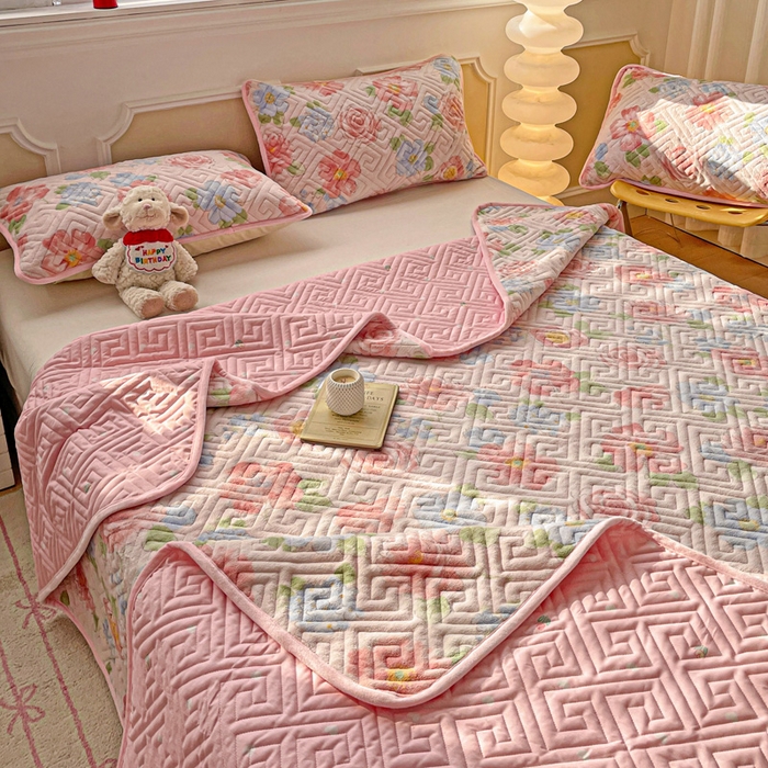 91家纺网 家纺一手货源 找家纺 羽爱 2025新款棉加绒床盖套件 花香四溢