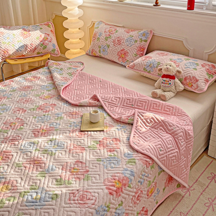 91家纺网 家纺一手货源 找家纺 羽爱 2025新款棉加绒床盖套件 花香四溢