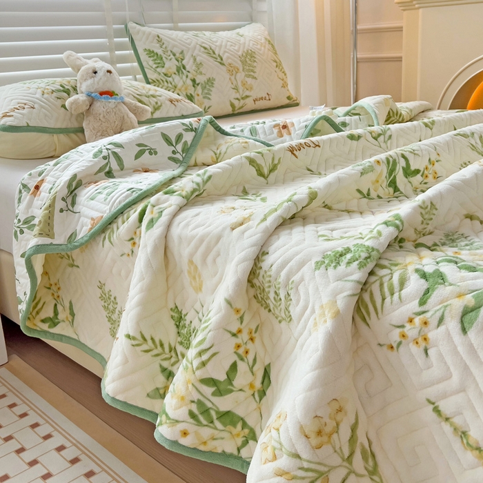 91家纺网 家纺一手货源 找家纺 羽爱 2025新款棉加绒床盖套件 花叶漫舞