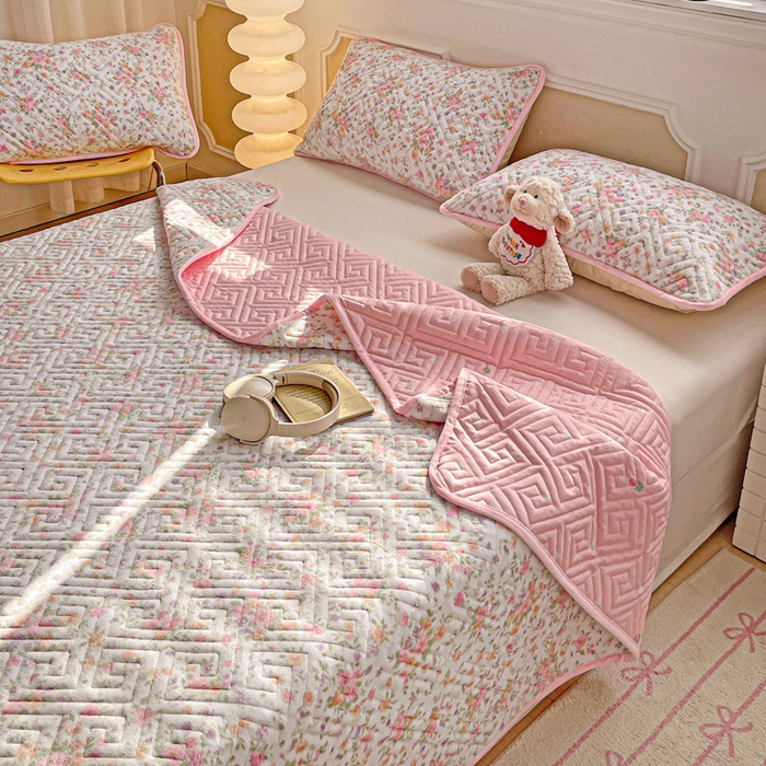 91家纺网 家纺一手货源 找家纺 羽爱 2025新款棉加绒床盖套件 花语柔情