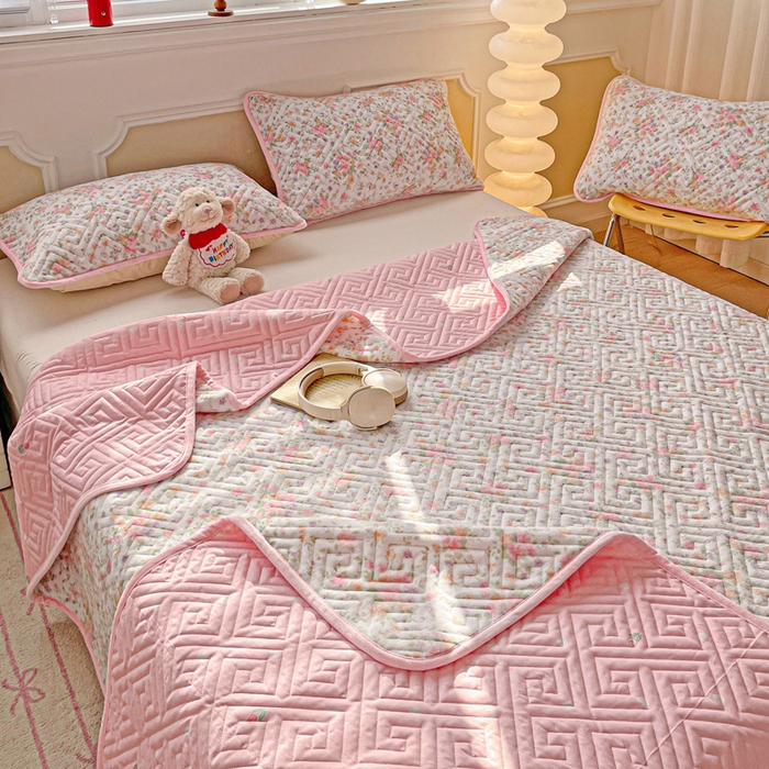 91家纺网 家纺一手货源 找家纺 羽爱 2025新款棉加绒床盖套件 花语柔情