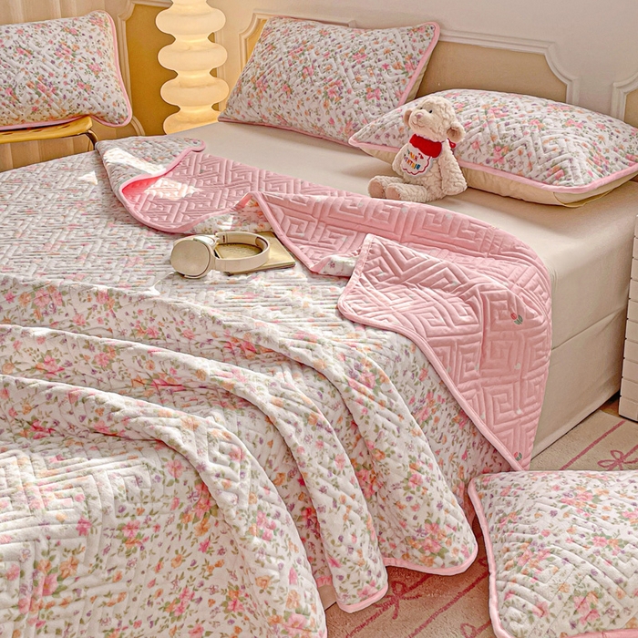 91家纺网 家纺一手货源 找家纺 羽爱 2025新款棉加绒床盖套件 花语柔情