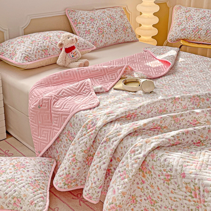 91家纺网 家纺一手货源 找家纺 羽爱 2025新款棉加绒床盖套件 花语柔情