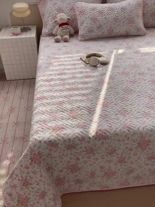 91家纺网 家纺一手货源 找家纺 羽爱 2025新款棉加绒床盖套件 花语柔情