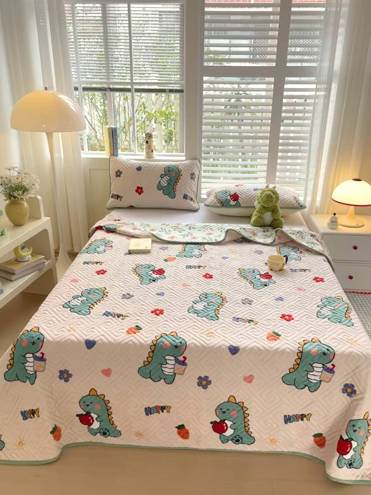 91家纺网 家纺一手货源 找家纺 羽爱 2025新款棉加绒床盖套件 可爱恐龙