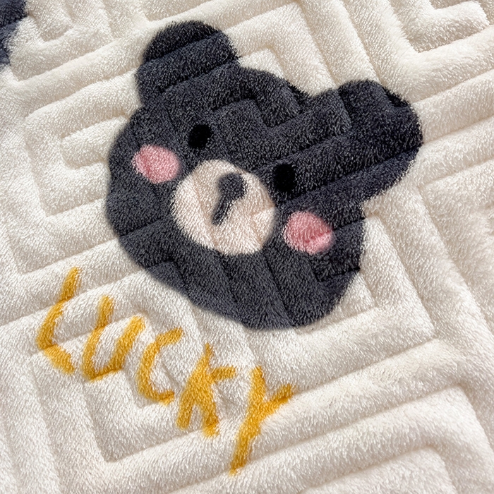 91家纺网 家纺一手货源 找家纺 羽爱 2025新款棉加绒床盖套件 笑脸熊仔