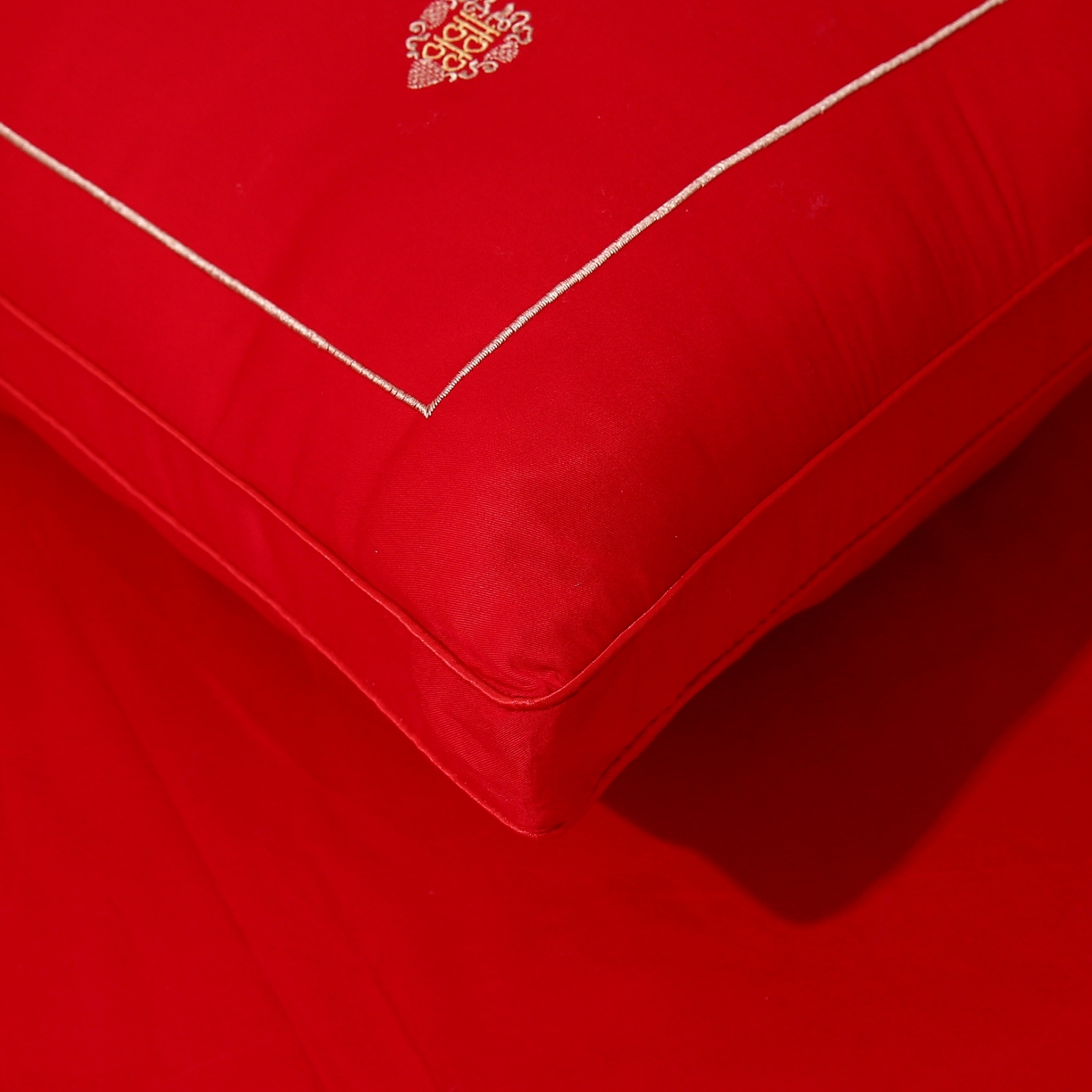 91家纺网 家纺一手货源 找家纺 佳尚枕芯 2025新款婚庆枕大红枕芯结婚专用枕头枕芯 百年好合