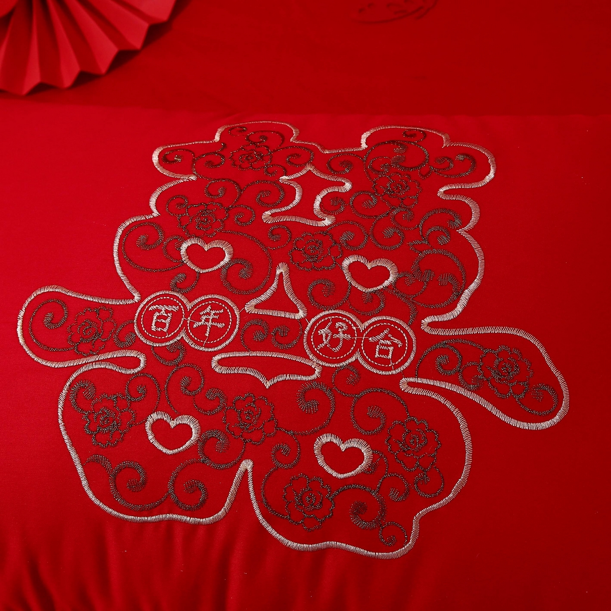 91家纺网 家纺一手货源 找家纺 佳尚枕芯 2025新款婚庆枕大红枕芯结婚专用枕头枕芯 刺绣大喜