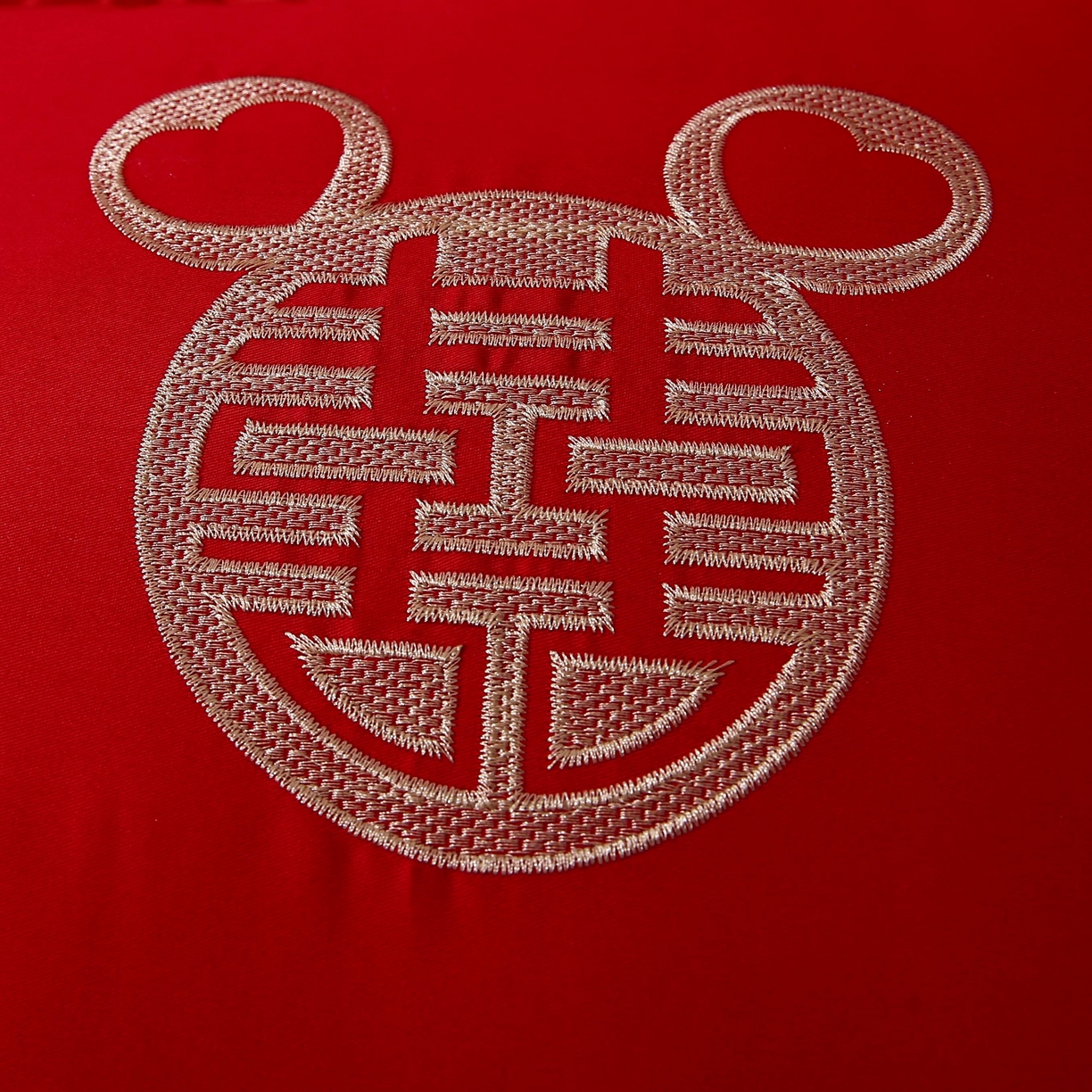 91家纺网 家纺一手货源 找家纺 佳尚枕芯 2025新款婚庆枕大红枕芯结婚专用枕头枕芯 米奇love you