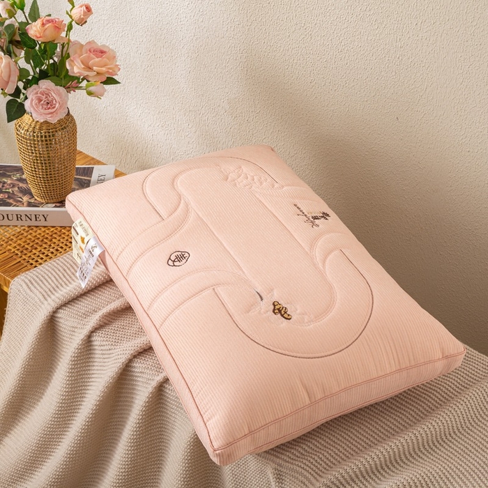 91家纺网 家纺一手货源 找家纺 佳尚枕芯 2025新款姜舒暖立体枕芯枕头 姜舒暖热熔枕-粉色