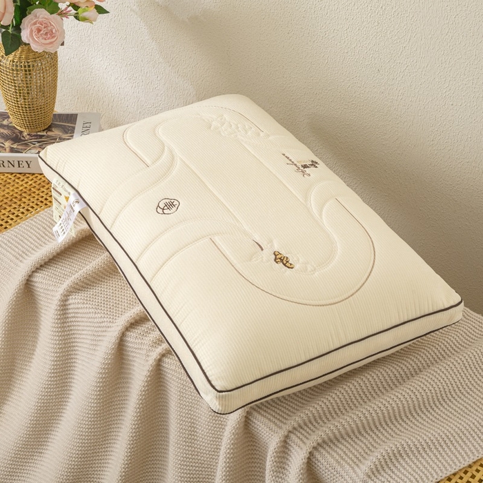 91家纺网 家纺一手货源 找家纺 佳尚枕芯 2025新款姜舒暖立体枕芯枕头 姜舒暖热熔枕-杏色