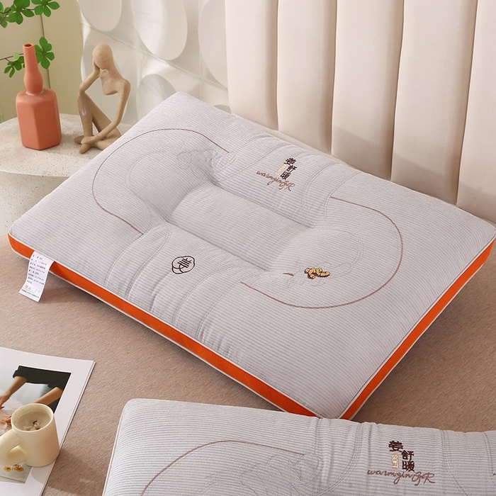 91家纺网 家纺一手货源 找家纺 佳尚枕芯 2025新款姜舒暖雪尼绒立体定型刺绣护颈助眠枕枕头枕芯 姜舒暖-分区灰色