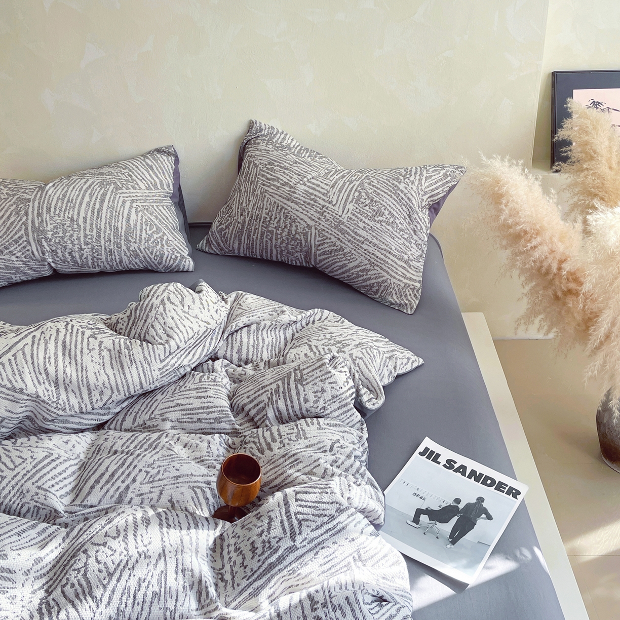 91家纺网 家纺一手货源 找家纺 春皖家纺 2026新款A类全棉三层纱AB版简约四件套-风格二 棱序