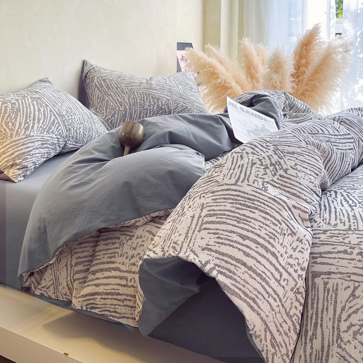 91家纺网 家纺一手货源 找家纺 春皖家纺 2026新款A类全棉三层纱AB版简约四件套-风格二 棱序