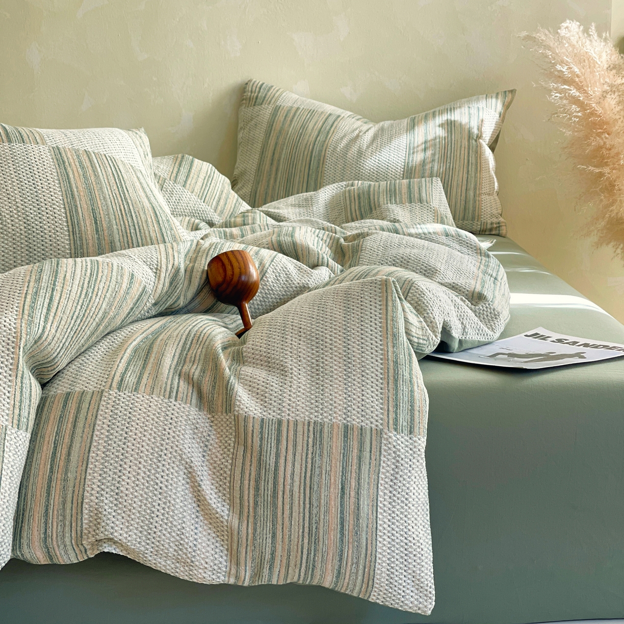 91家纺网 家纺一手货源 找家纺 春皖家纺 2026新款A类全棉三层纱AB版简约四件套-风格二 森屿