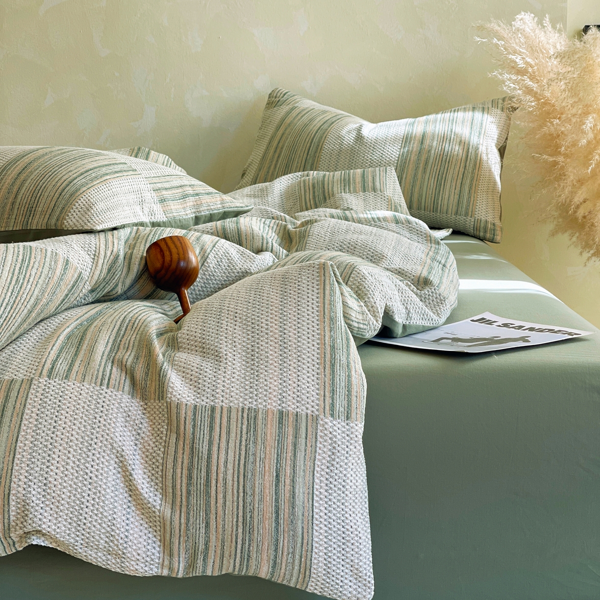 91家纺网 家纺一手货源 找家纺 春皖家纺 2026新款A类全棉三层纱AB版简约四件套-风格二 森屿