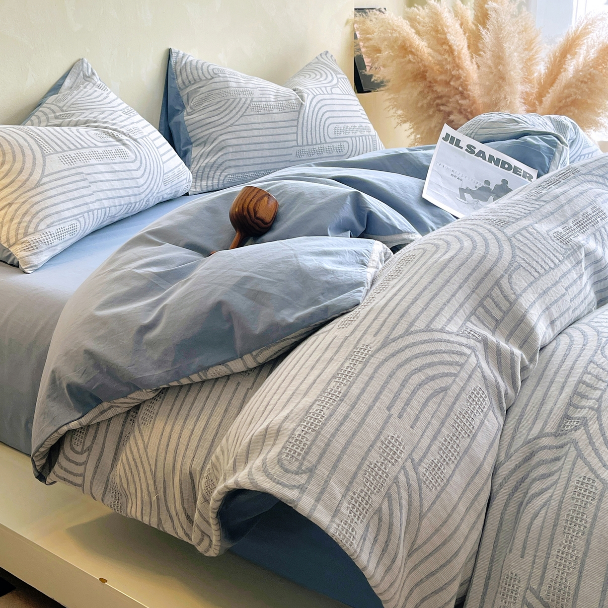 91家纺网 家纺一手货源 找家纺 春皖家纺 2026新款A类全棉三层纱AB版简约四件套-风格二 瑞拉-蓝