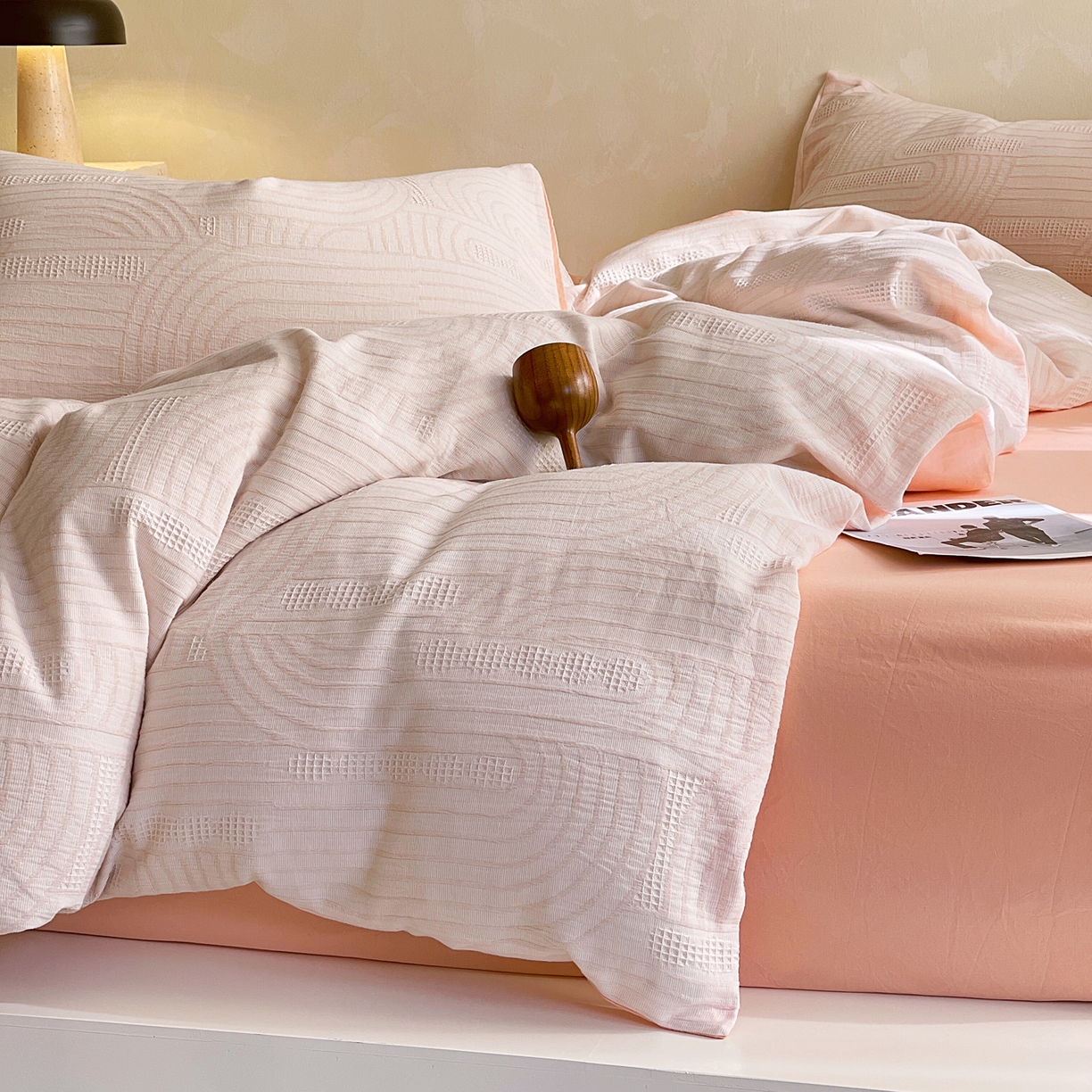 91家纺网 家纺一手货源 找家纺 春皖家纺 2026新款A类全棉三层纱AB版简约四件套-风格二 瑞拉-玉