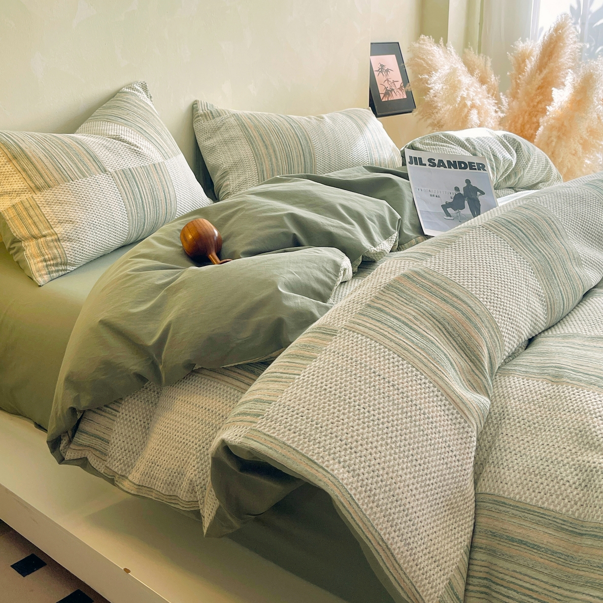 91家纺网 家纺一手货源 找家纺 春皖家纺 2026新款A类全棉三层纱AB版简约四件套-风格二 森屿