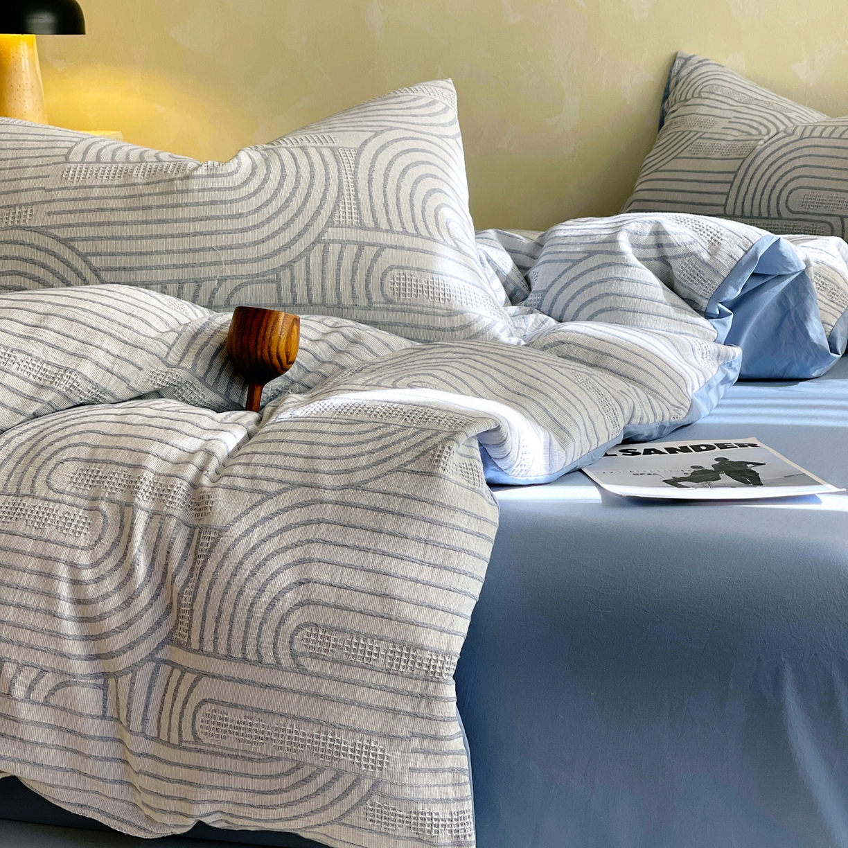 91家纺网 家纺一手货源 找家纺 春皖家纺 2026新款A类全棉三层纱AB版简约四件套-风格二 瑞拉-蓝