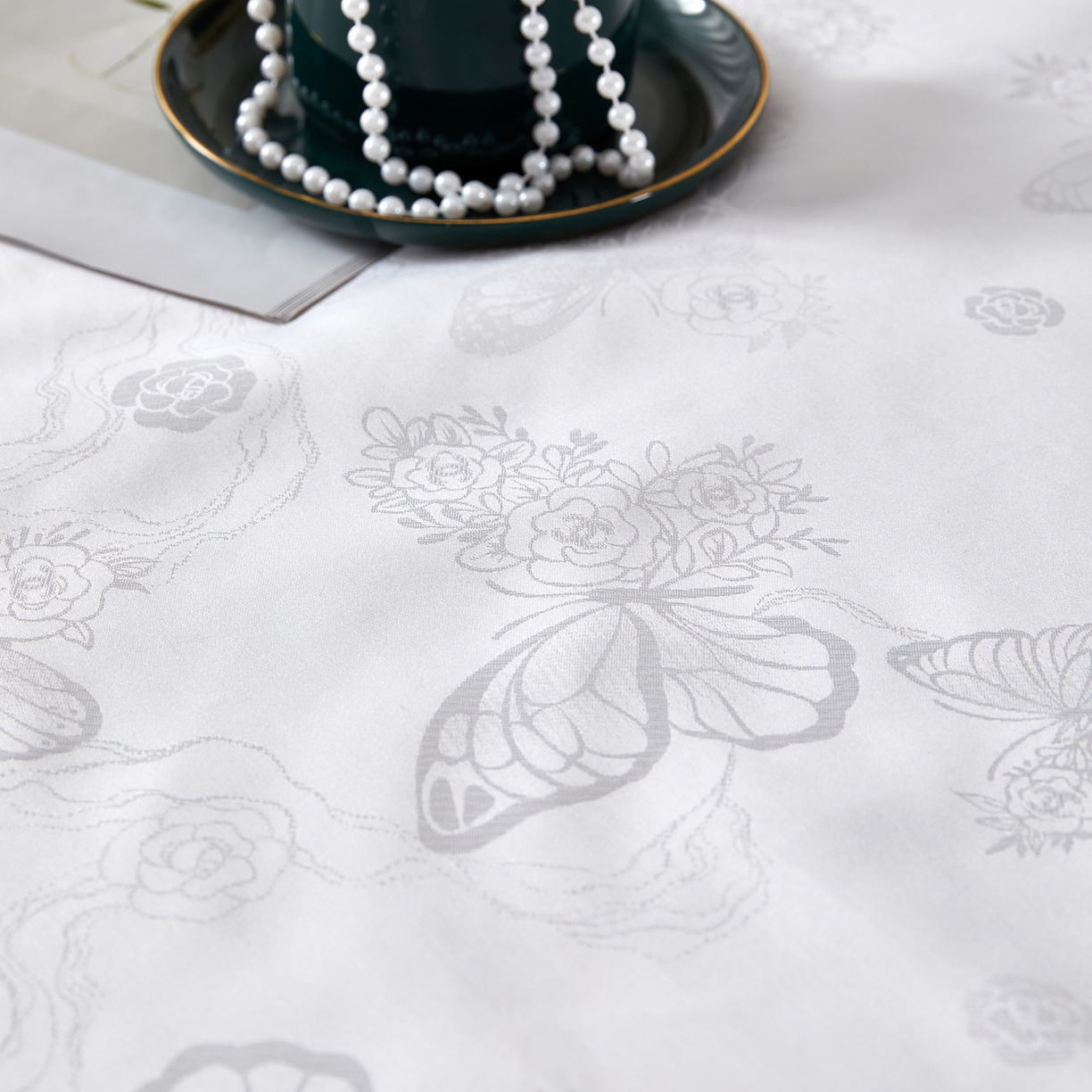 91家纺网 家纺一手货源 找家纺 样样红被业 2026新款莫代尔提花纯蚕丝被子被芯 白色