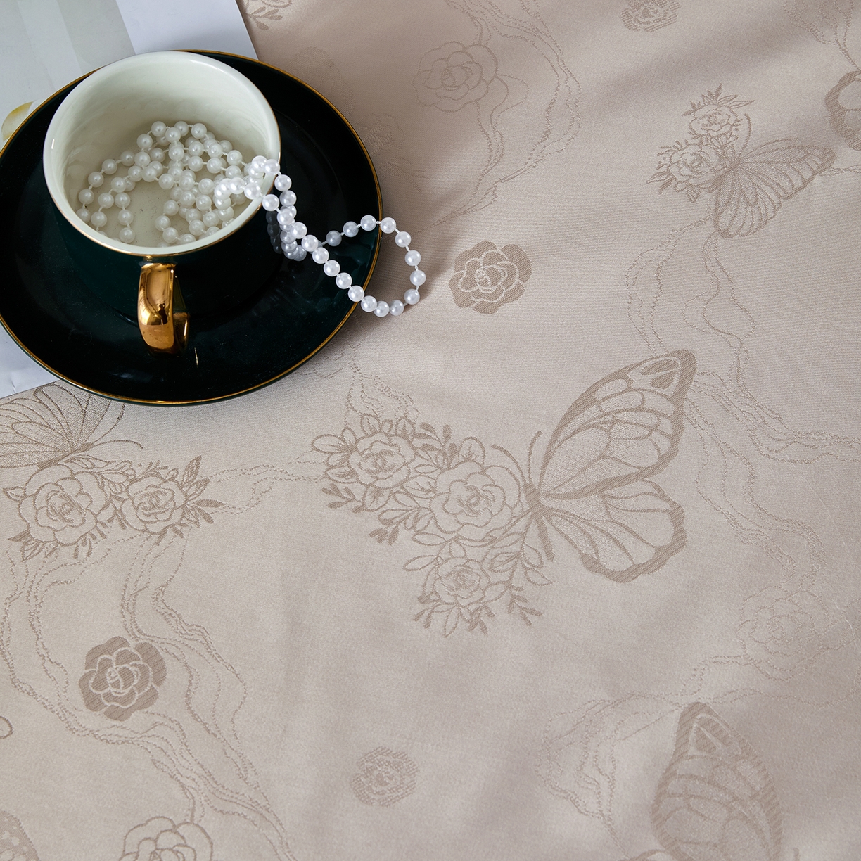 91家纺网 家纺一手货源 找家纺 样样红被业 2026新款莫代尔提花纯蚕丝被子被芯 香槟