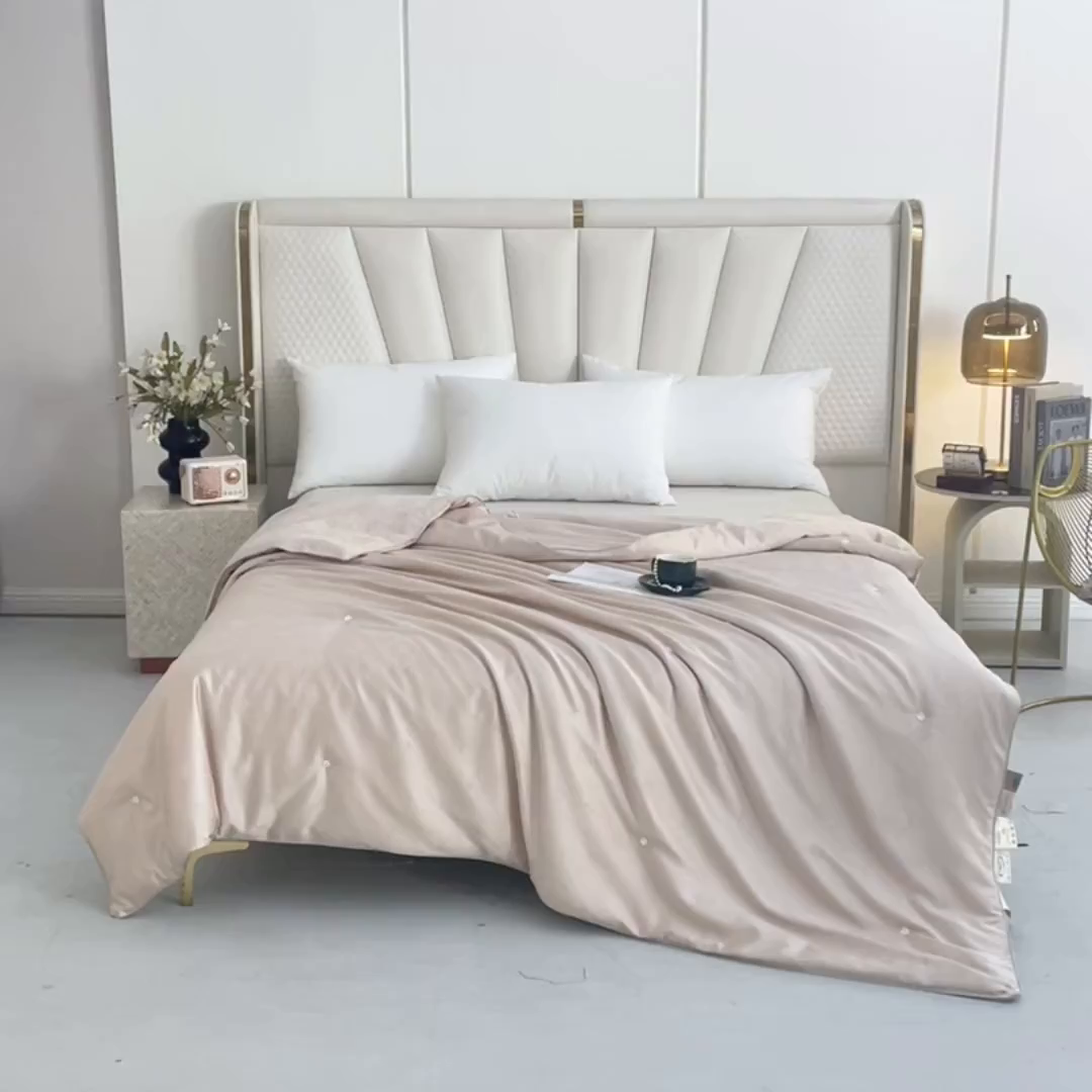 91家纺网 家纺一手货源 找家纺 样样红被业 2026新款莫代尔提花纯蚕丝被子被芯 香槟