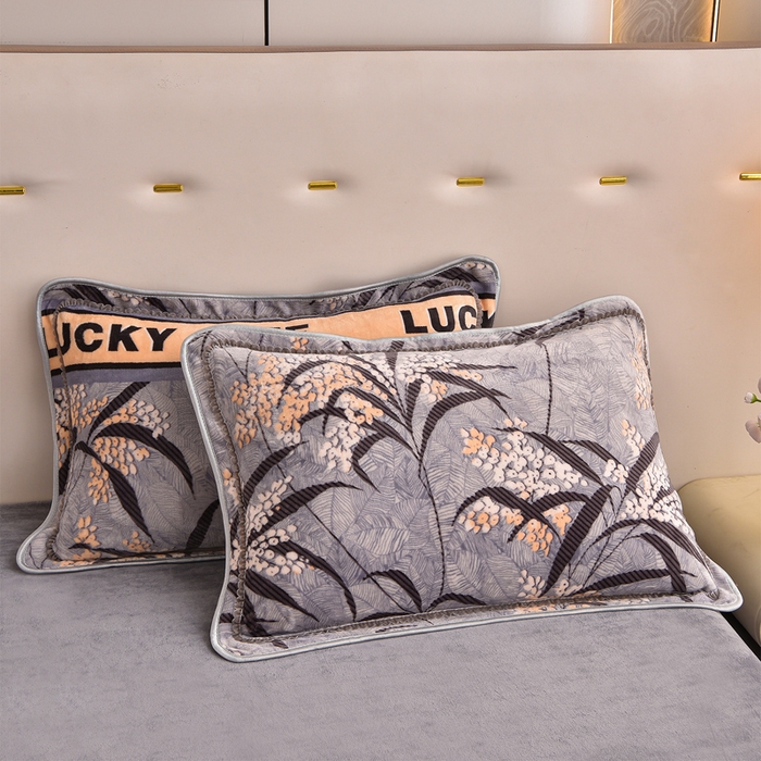 91家纺网 家纺一手货源 找家纺 赛丽雅 2025新款牛奶绒床裙四件套8-9斤法莱绒直播爆款日产2万套 丛草集-灰