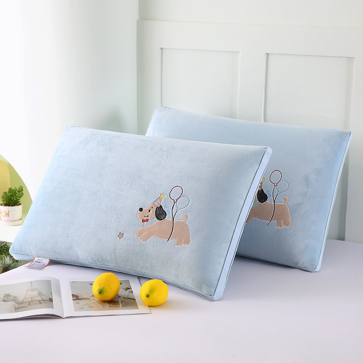 91家纺网 家纺一手货源 找家纺 佳尚枕芯 2025新款水晶绒保暖枕卡通绣花超柔学生枕枕头枕芯 小狗-天蓝