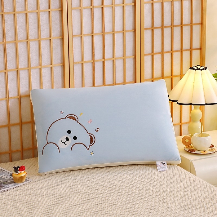 91家纺网 家纺一手货源 找家纺 （总）佳尚枕芯 2025新款新品宝宝绒可爱卡通枕枕头枕芯-顽皮熊