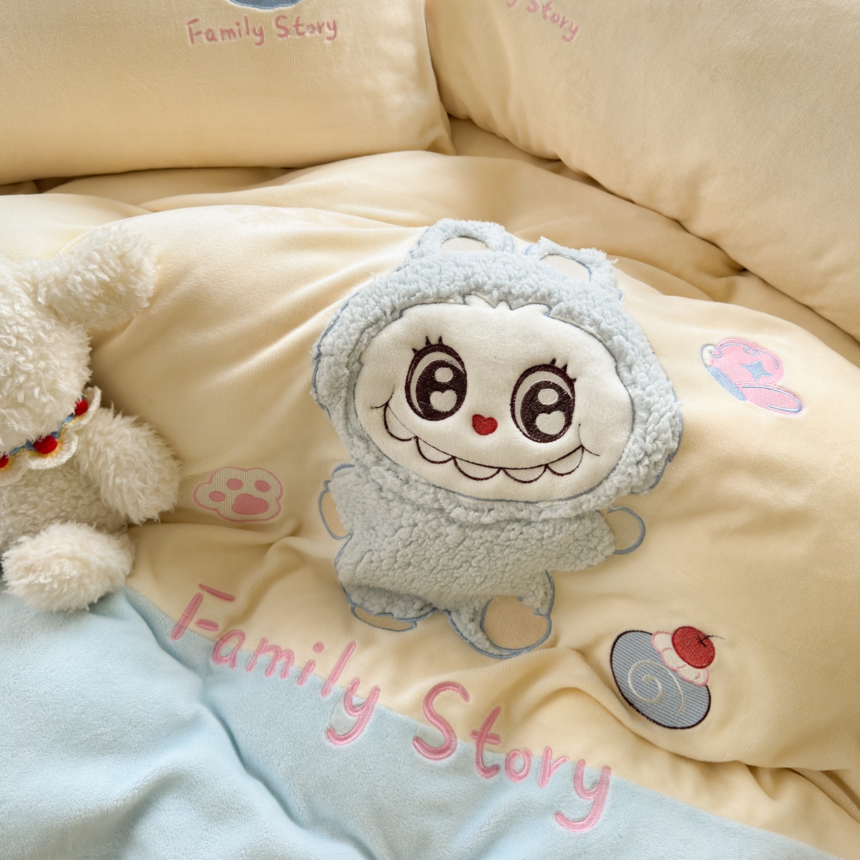 91家纺网 家纺一手货源 找家纺 （总）卡诗兰 2025新款贴布绣牛奶绒四件套