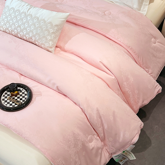 91家纺网 家纺一手货源 找家纺 VIP被业 2025新款60S全棉大提花大豆冬被被子被芯 粉色