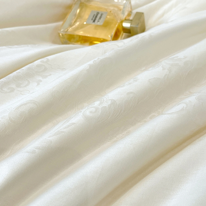 91家纺网 家纺一手货源 找家纺 VIP被业 2025新款60S全棉大提花大豆冬被被子被芯 白色