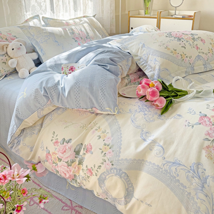 91家纺网 家纺一手货源 找家纺 曲之慕 2026春夏新款全棉纯棉小清新印花系列四件套床单床笠 蓝色觅境