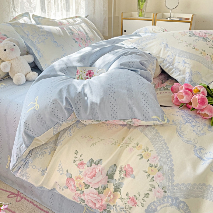 91家纺网 家纺一手货源 找家纺 曲之慕 2026春夏新款全棉纯棉小清新印花系列四件套床单床笠 蓝色觅境