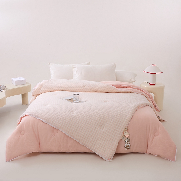 91家纺网 家纺一手货源 找家纺 VIP被业 2025新款星辰织条全棉大豆子母被冬被被芯 粉色