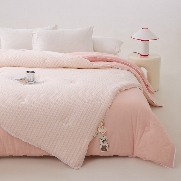 91家纺网 家纺一手货源 找家纺 VIP被业 2025新款星辰织条全棉大豆子母被冬被被芯 粉色