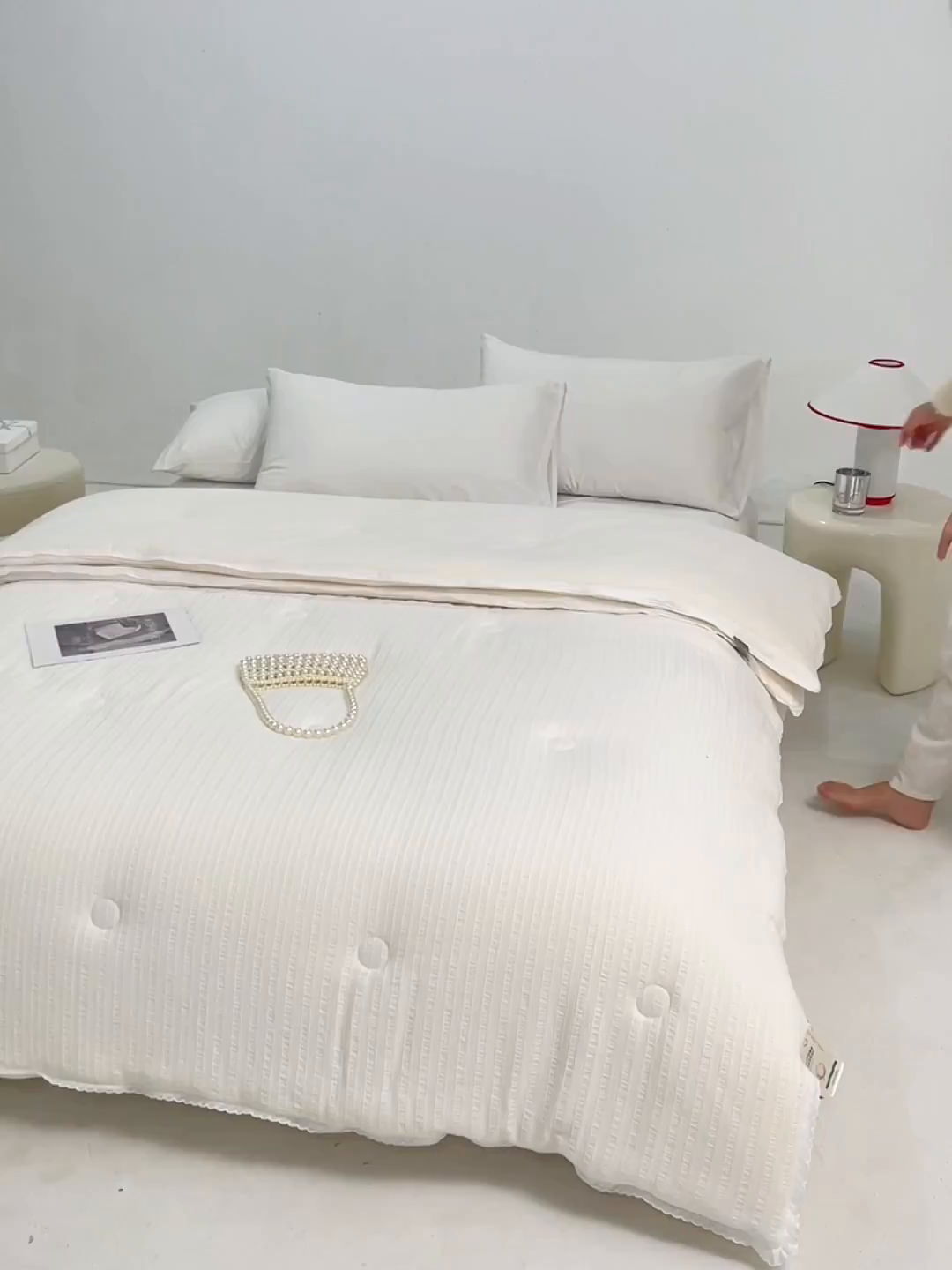 91家纺网 家纺一手货源 找家纺 VIP被业 2025新款星辰织条全棉大豆子母被冬被被芯 白色