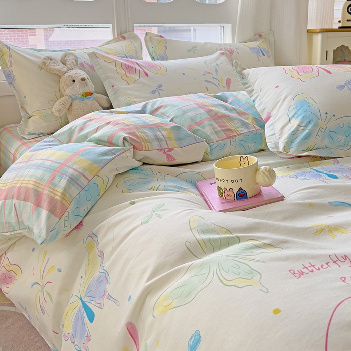 91家纺网 家纺一手货源 找家纺 曲之慕 2026春夏新款全棉纯棉小清新印花系列四件套床单床笠 恋蝶花瑶