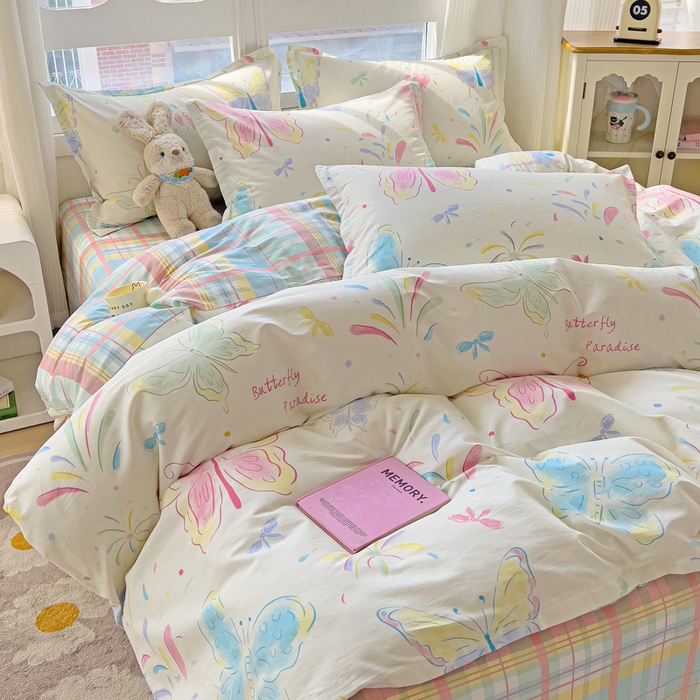 91家纺网 家纺一手货源 找家纺 曲之慕 2026春夏新款全棉纯棉小清新印花系列四件套床单床笠 恋蝶花瑶