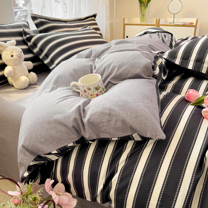 91家纺网 家纺一手货源 找家纺 曲之慕 2026春夏新款全棉纯棉小清新印花系列四件套床单床笠 条纹空间