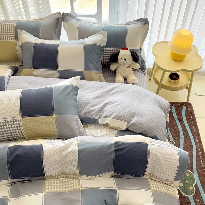 91家纺网 家纺一手货源 找家纺 曲之慕 2026春夏新款全棉纯棉小清新印花系列四件套床单床笠 小方阵