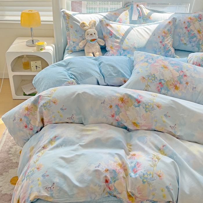 91家纺网 家纺一手货源 找家纺 曲之慕 2026春夏新款全棉纯棉小清新印花系列四件套床单床笠 优漫蓝语