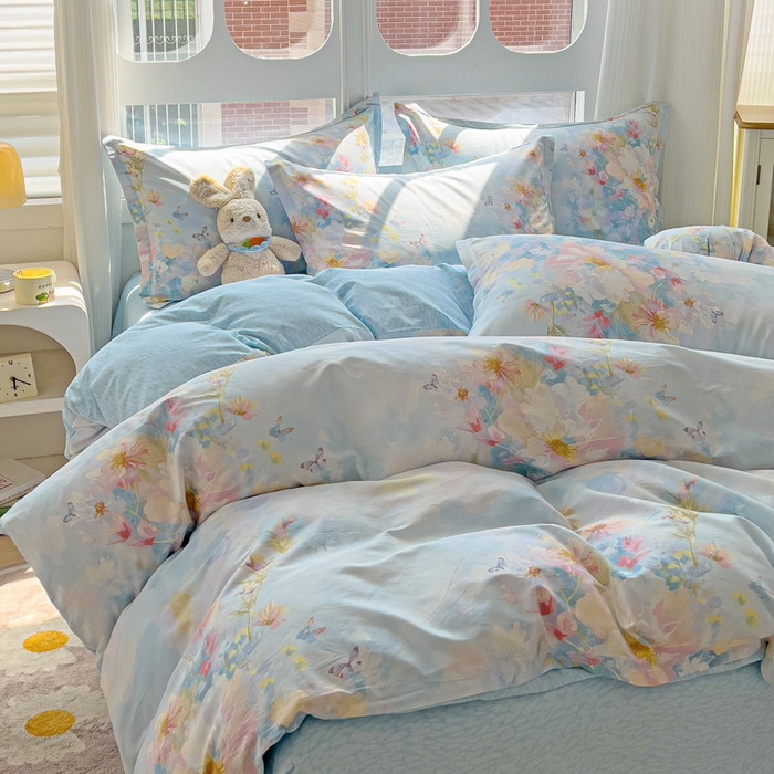 91家纺网 家纺一手货源 找家纺 曲之慕 2026春夏新款全棉纯棉小清新印花系列四件套床单床笠 优漫蓝语