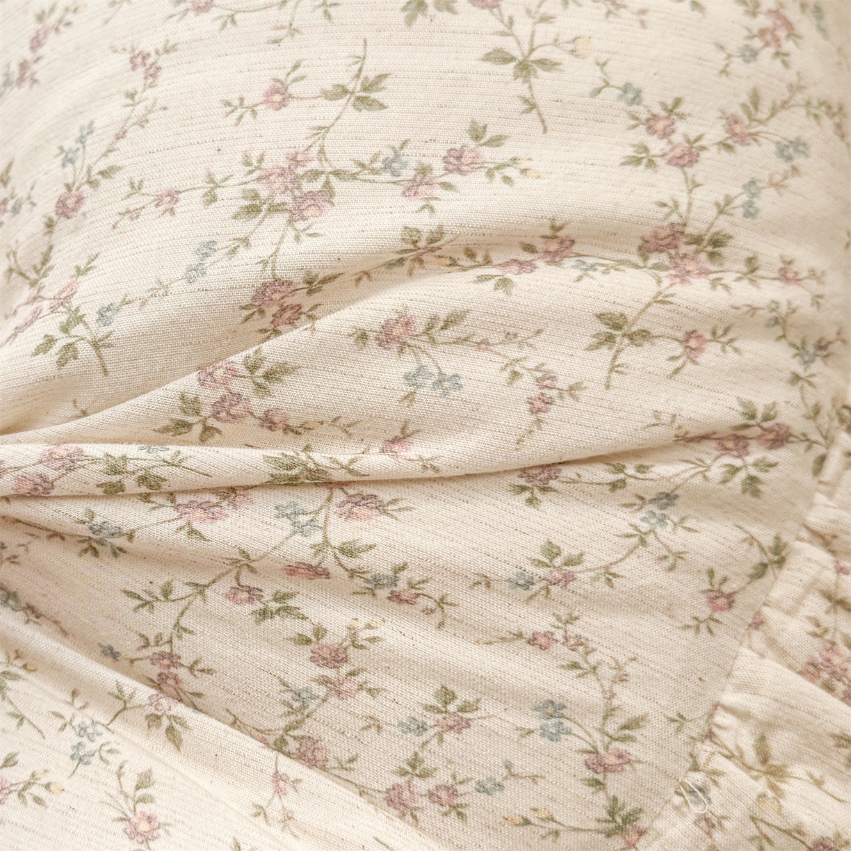 91家纺网 家纺一手货源 找家纺 （总）麦肯锡 2025新款全棉亚麻碎花月牙抱枕夹腿抱枕