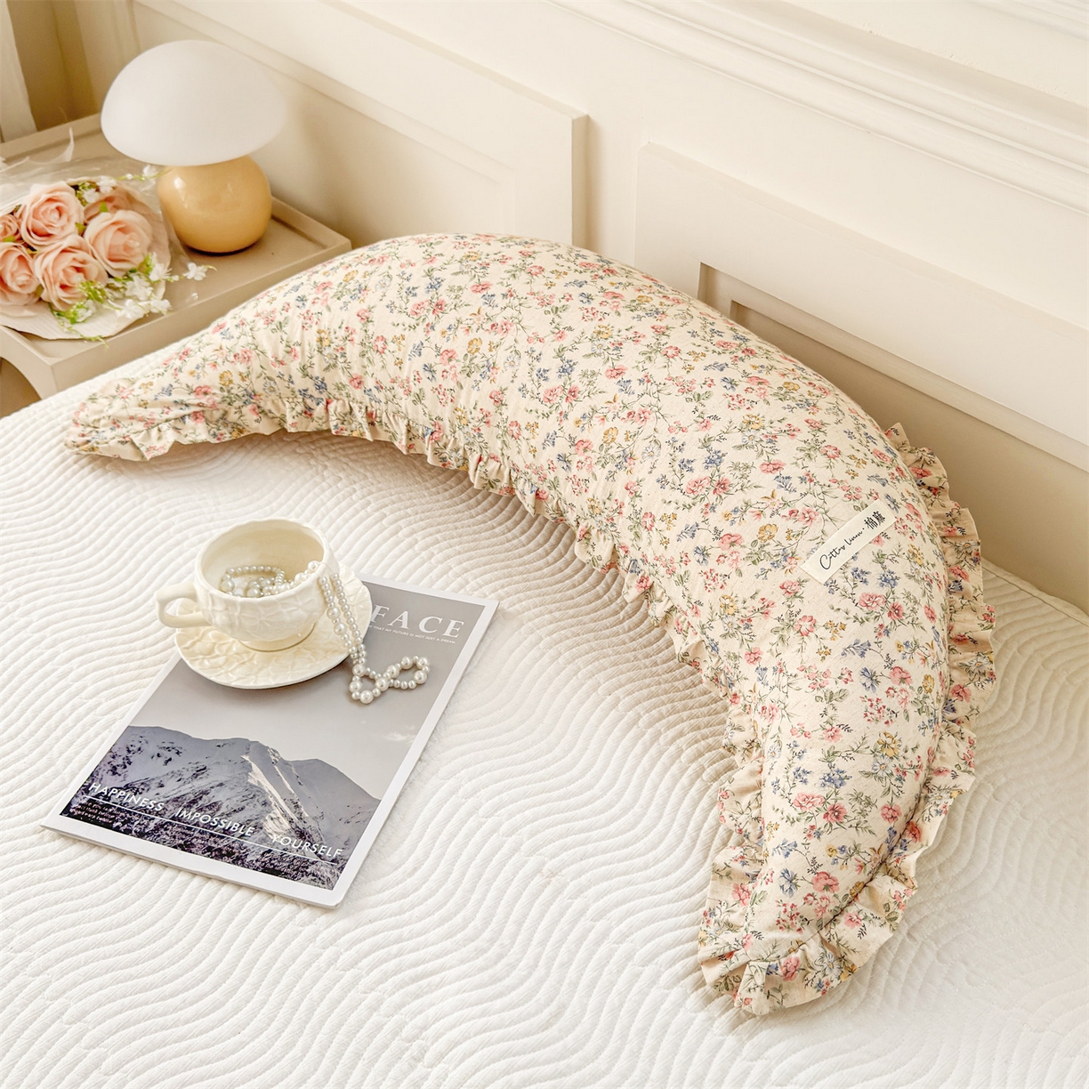 91家纺网 家纺一手货源 找家纺 （总）麦肯锡 2025新款全棉亚麻碎花月牙抱枕夹腿抱枕